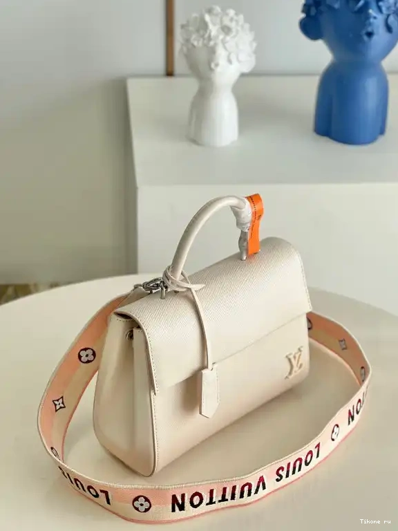 Affordable CLUNY VUITTON BB LOUIS 0608